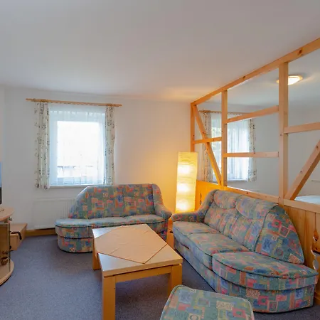 乌鸦山运动公园酒店